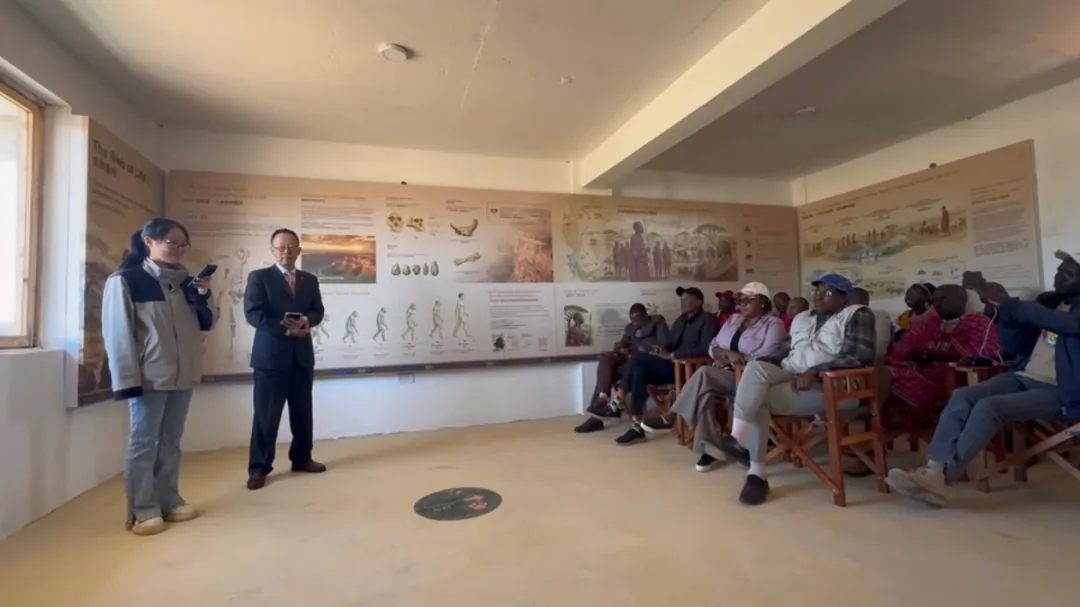 Simba speaking at the opening ceremony of the Mara Natural History Center